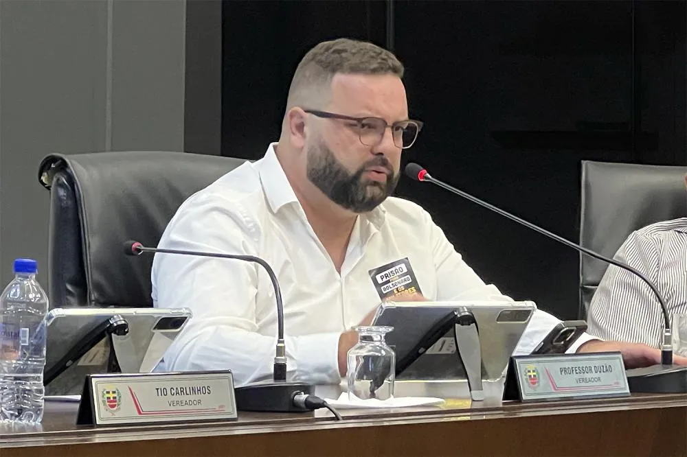 Em reduto bolsonarista, Duzão é a voz solitária de Lula na Câmara de Santa Cruz